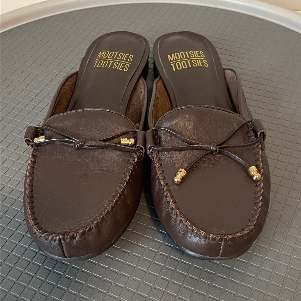 Mootsies Tootsies Women’s Dark Brown Loafers with Gold Accents